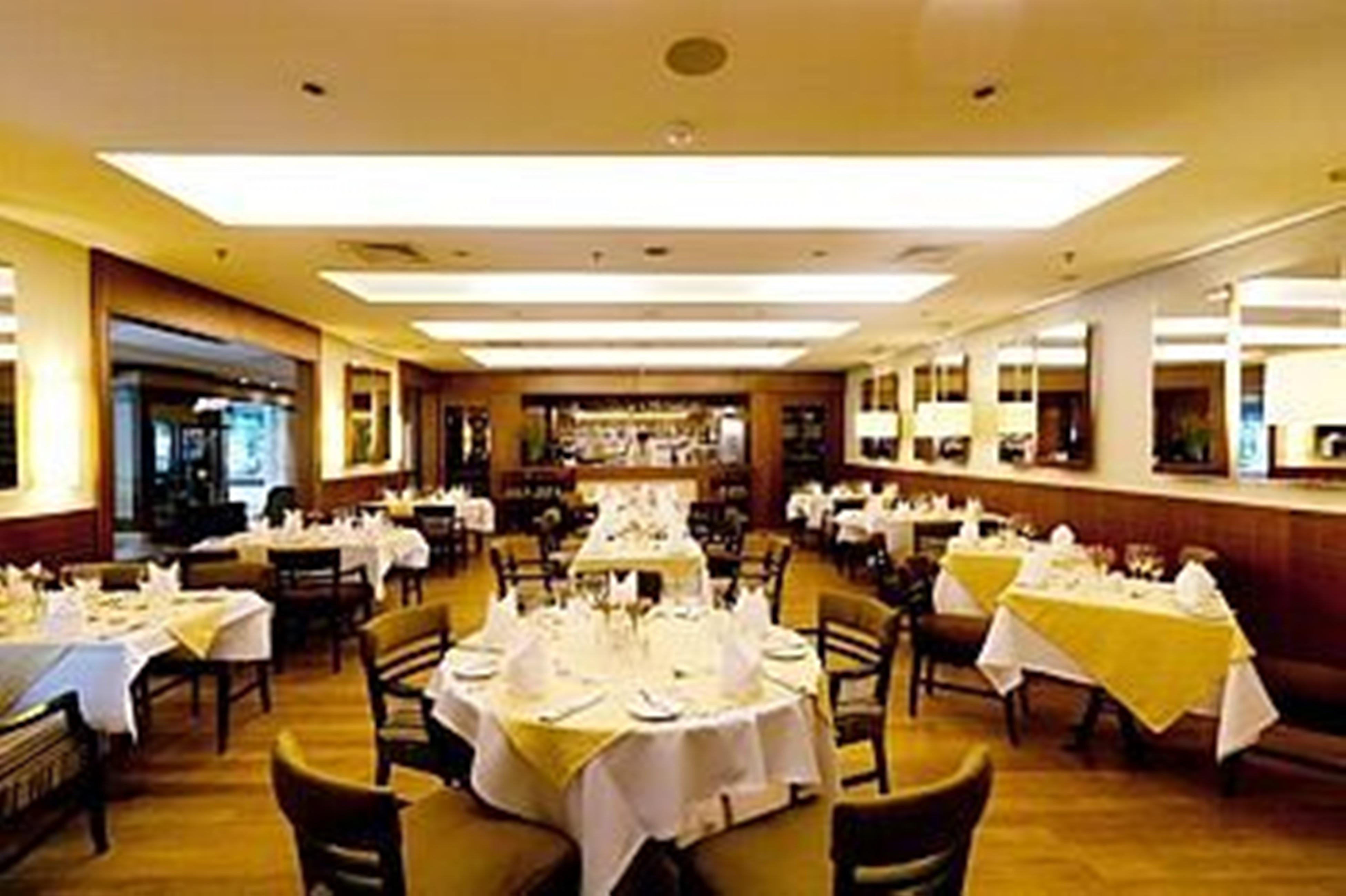 Gran Estanplaza Berrini Hotel Сао Паоло Екстериор снимка The interior of the restaurant