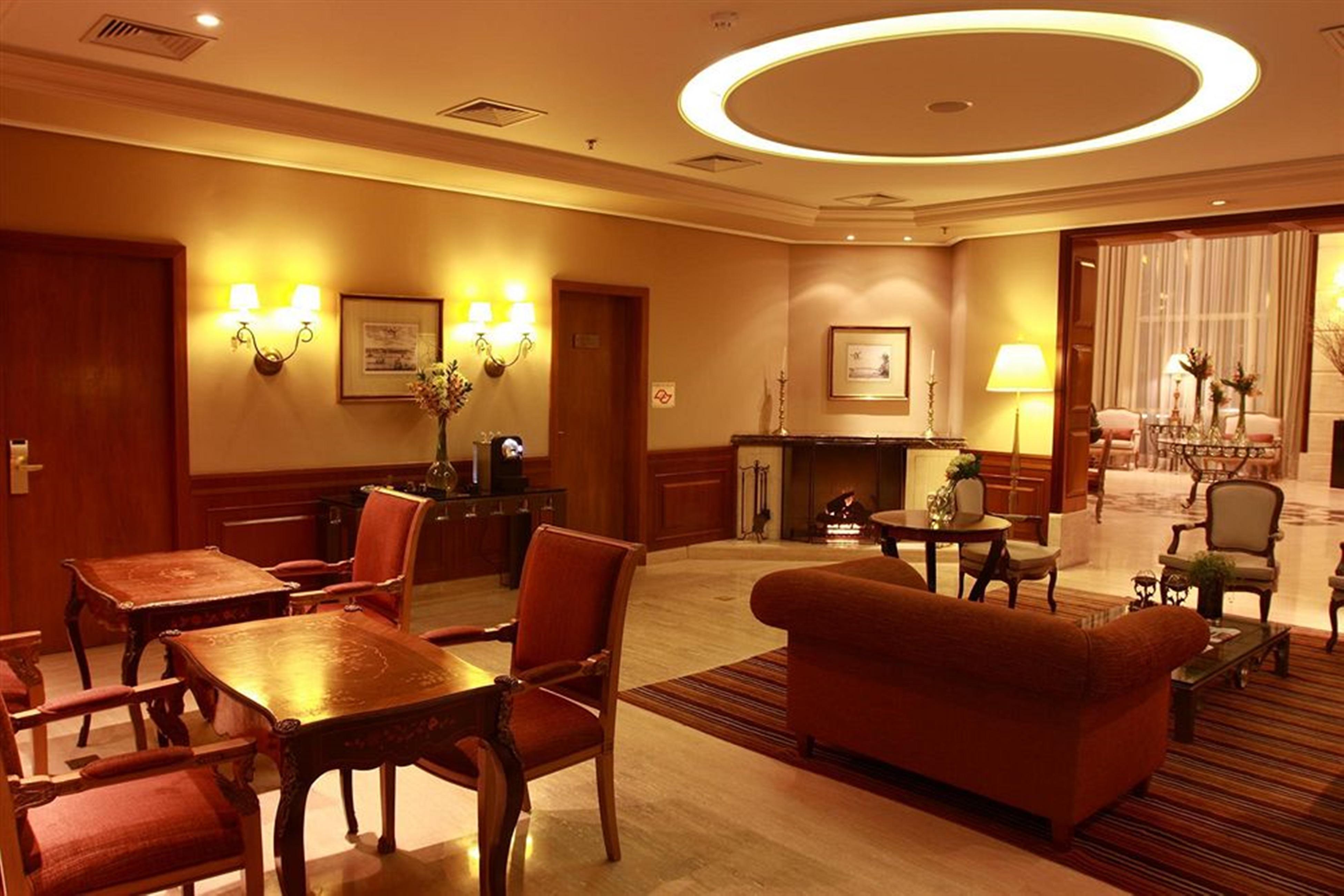 Gran Estanplaza Berrini Hotel Сао Паоло Екстериор снимка The lounge at the airport